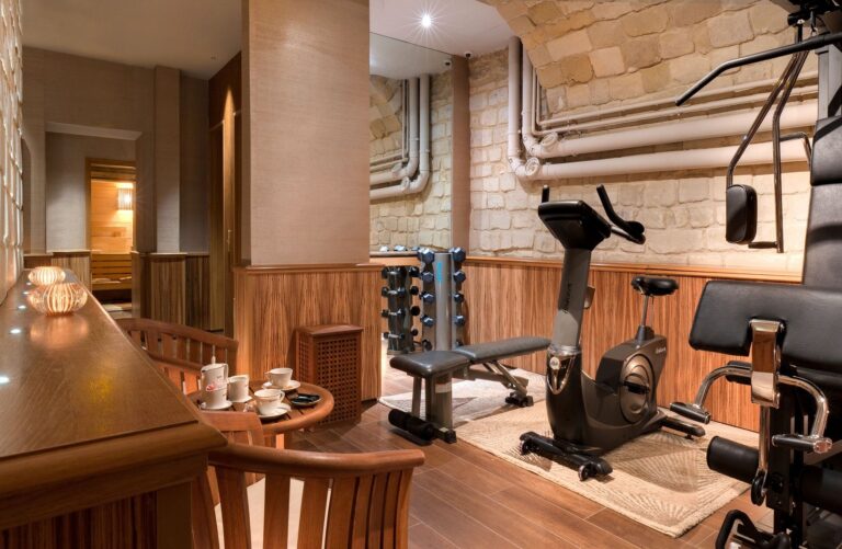 Fitness area at the Hotel Rochester Champs-Elysees, hotel option for the Paris Marathon 2025