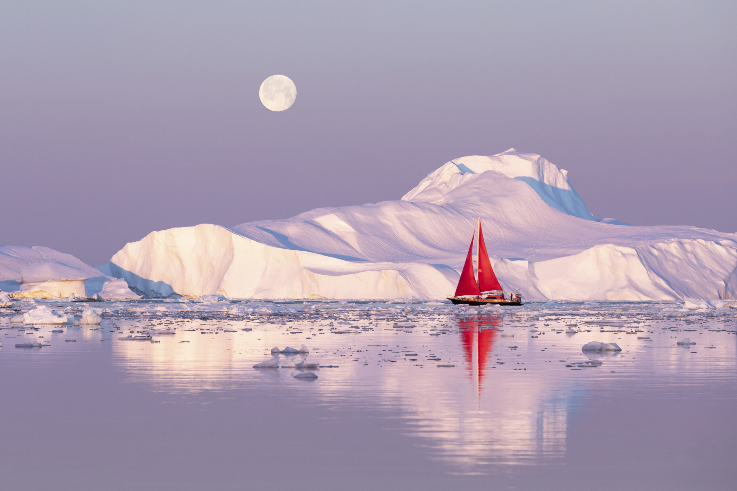 Photo of the scenery on offer at the IceFjord Midnight Marathon