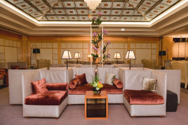 Lobby of the Starhotels Metropole, hotel for the Rome Marathon 2025