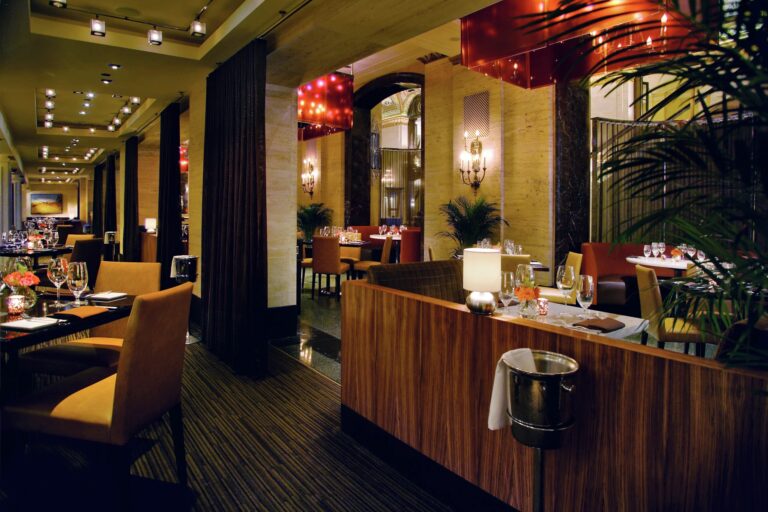 Restaurant at Palmer House, a Hilton Hotel - option for the Chicago Marathon 2024