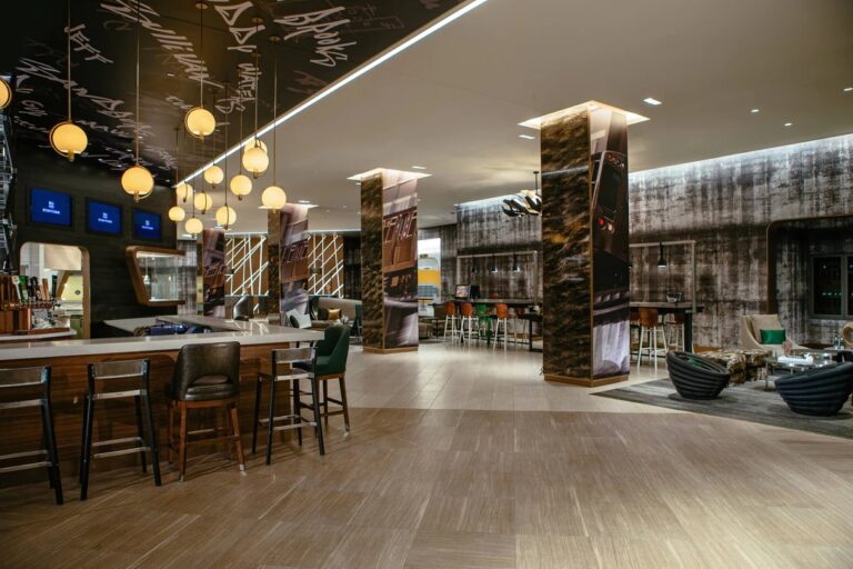 Reception area of the Renaissance Downtown Chicago, hotel for the Chicago Marathon 2024