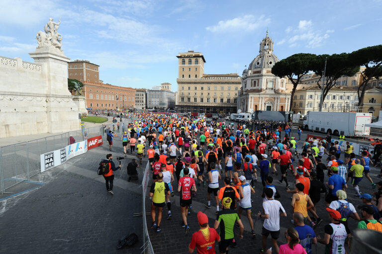 Photo of runners passing through Rome during the Rome Marathon 2025